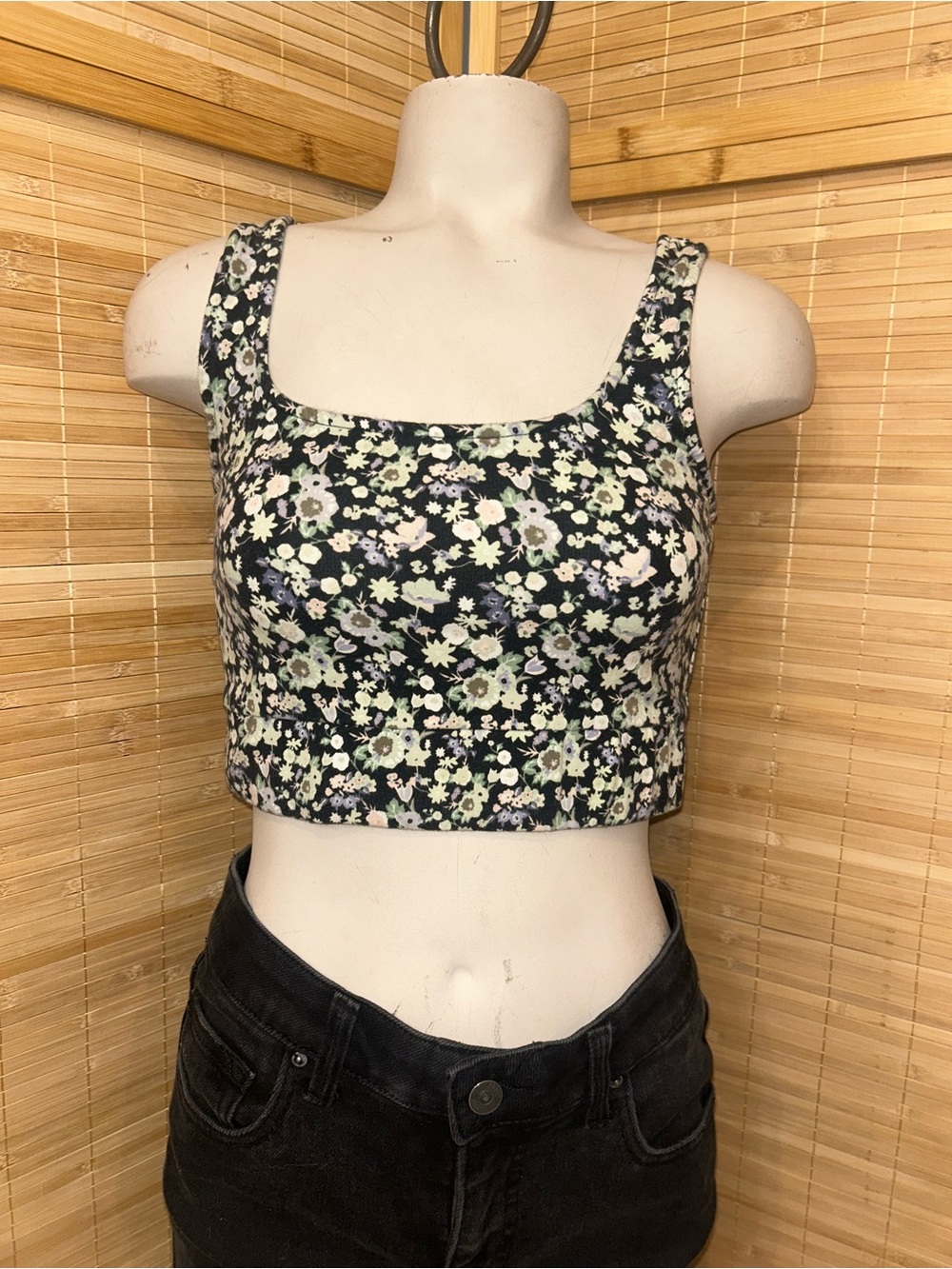 LOFT black floral sports bra crop top woman’s XS